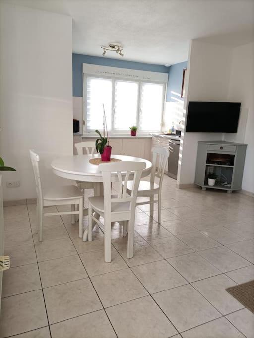 Ferienwohnung Strasbourg 3 Pieces Avec Jardin Brumath Exterior foto